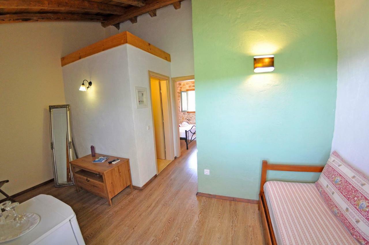 Adamantia Hotel Gáiosz Kültér fotó